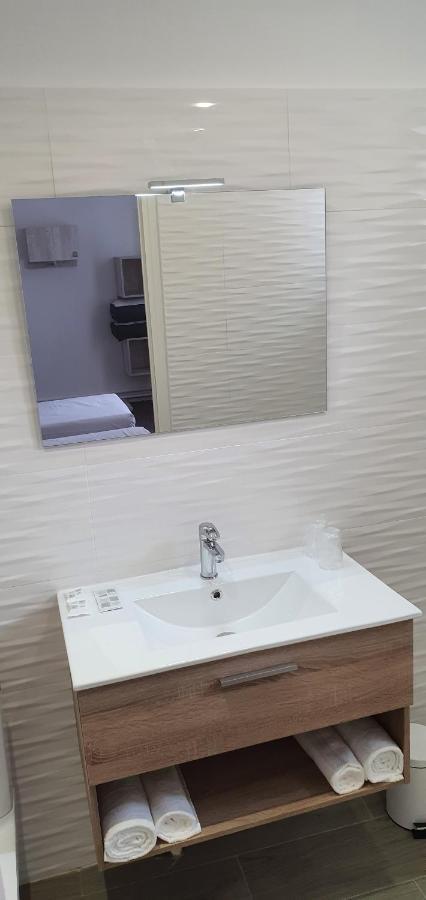 Hotel L'Alsace-Gare Sncf ناربون المظهر الخارجي الصورة