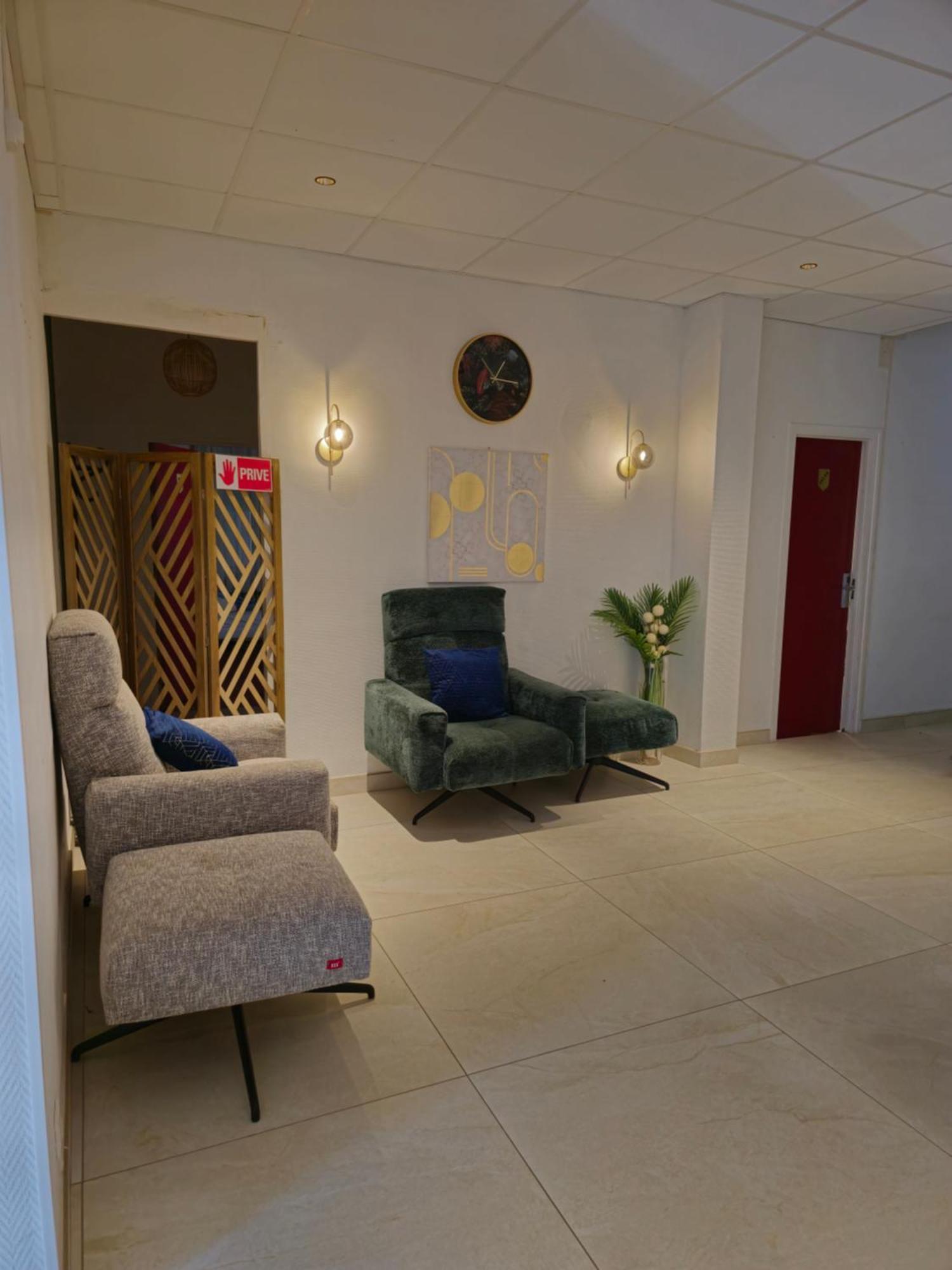 Hotel L'Alsace-Gare Sncf ناربون المظهر الخارجي الصورة
